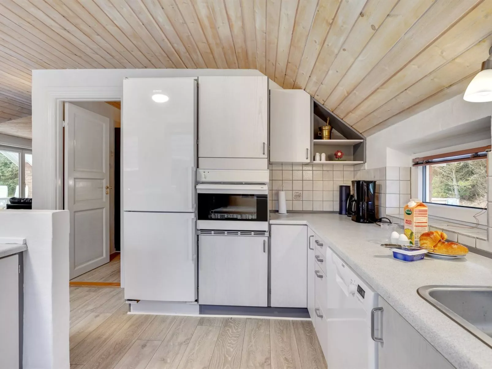 "Lumi" - 800m from the sea-Inside