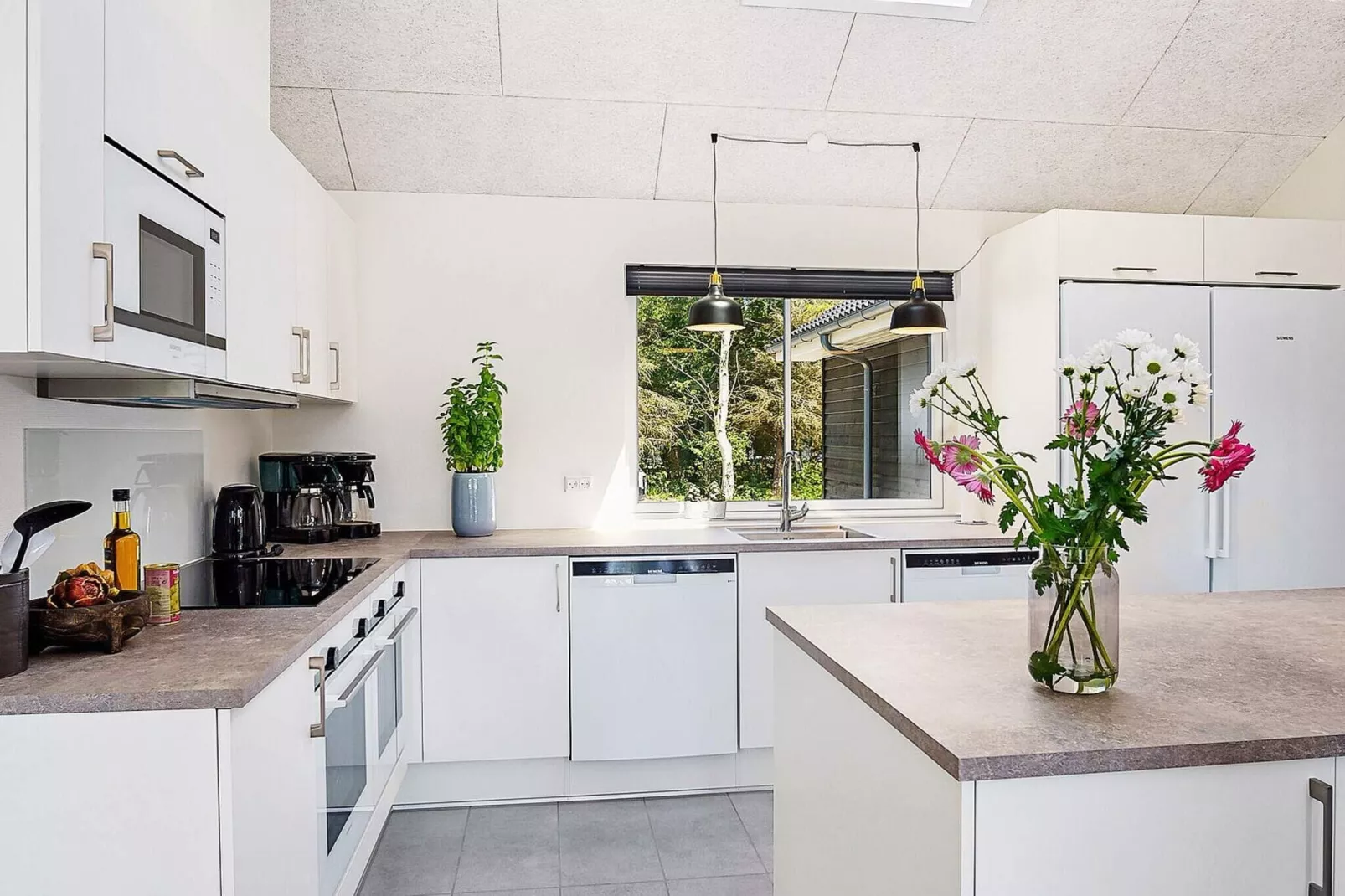 18 person holiday home in Blåvand-Indoor
