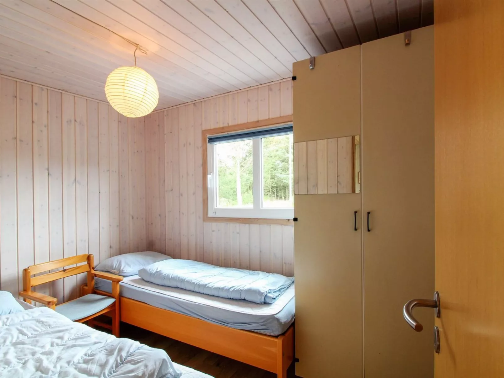 "Juste" - 2.2km from the sea-Drinnen