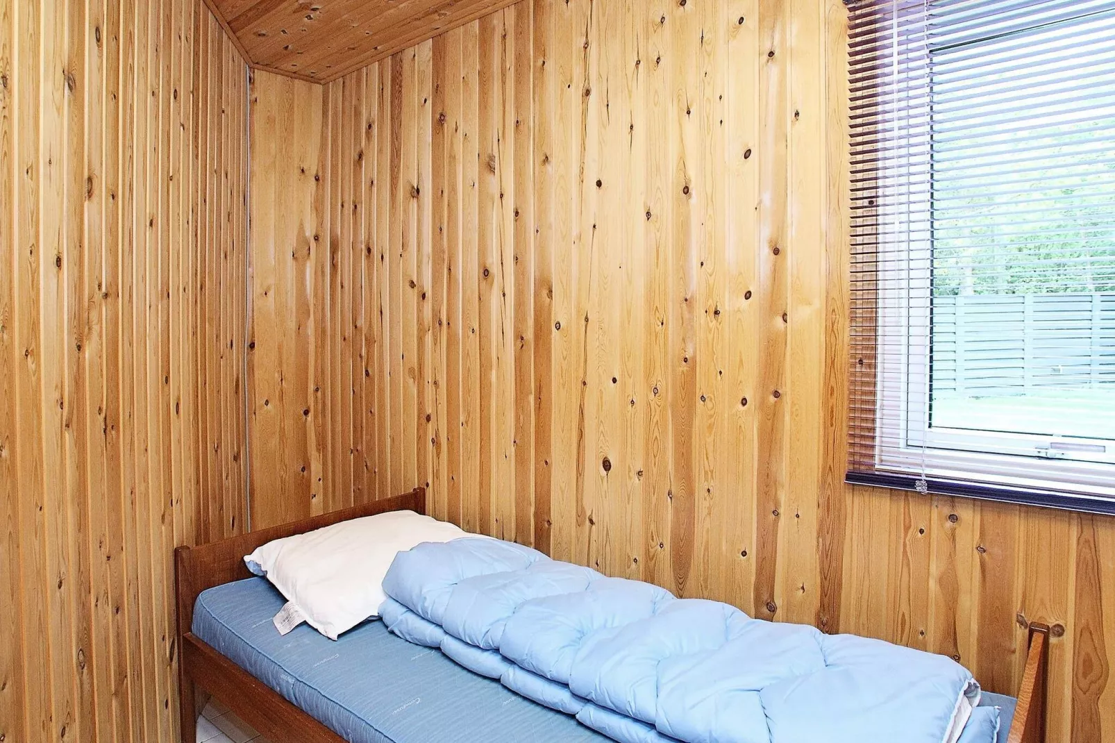 7 person holiday home in Spøttrup-Indoor