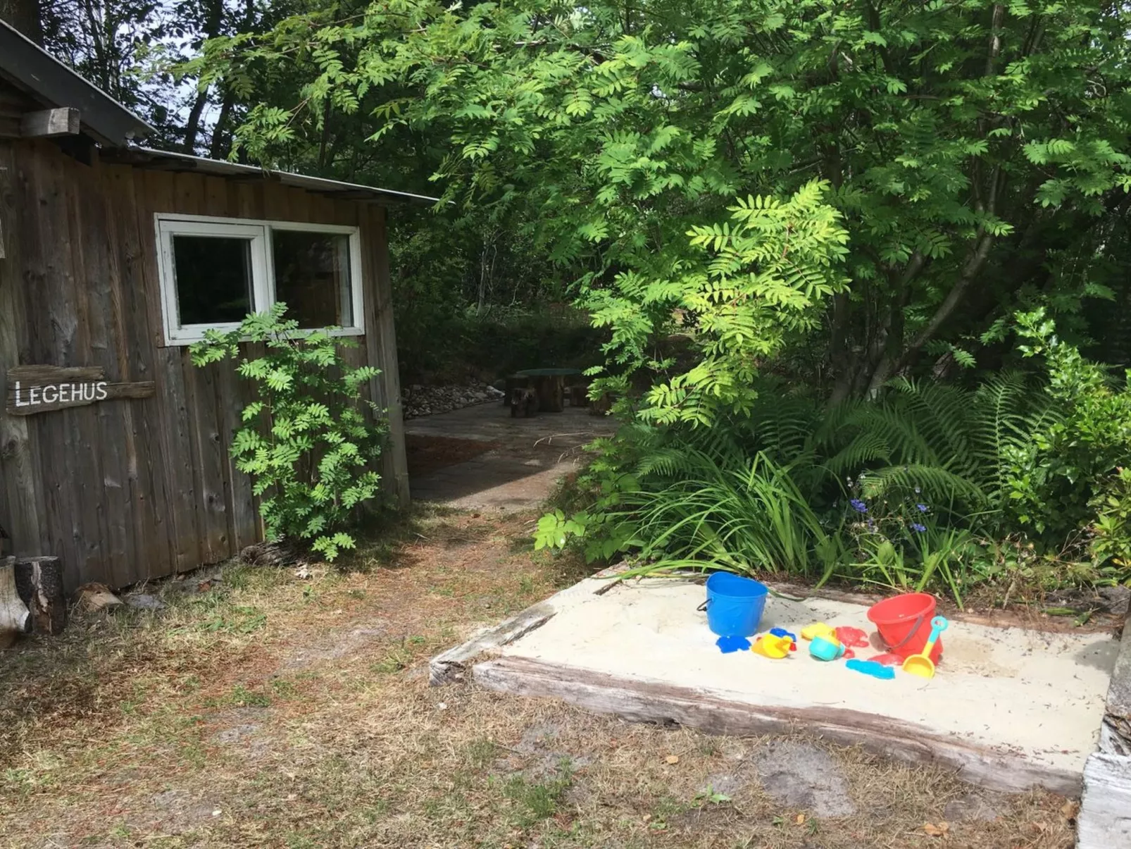 "Elevine" - 300m to the inlet-Outside