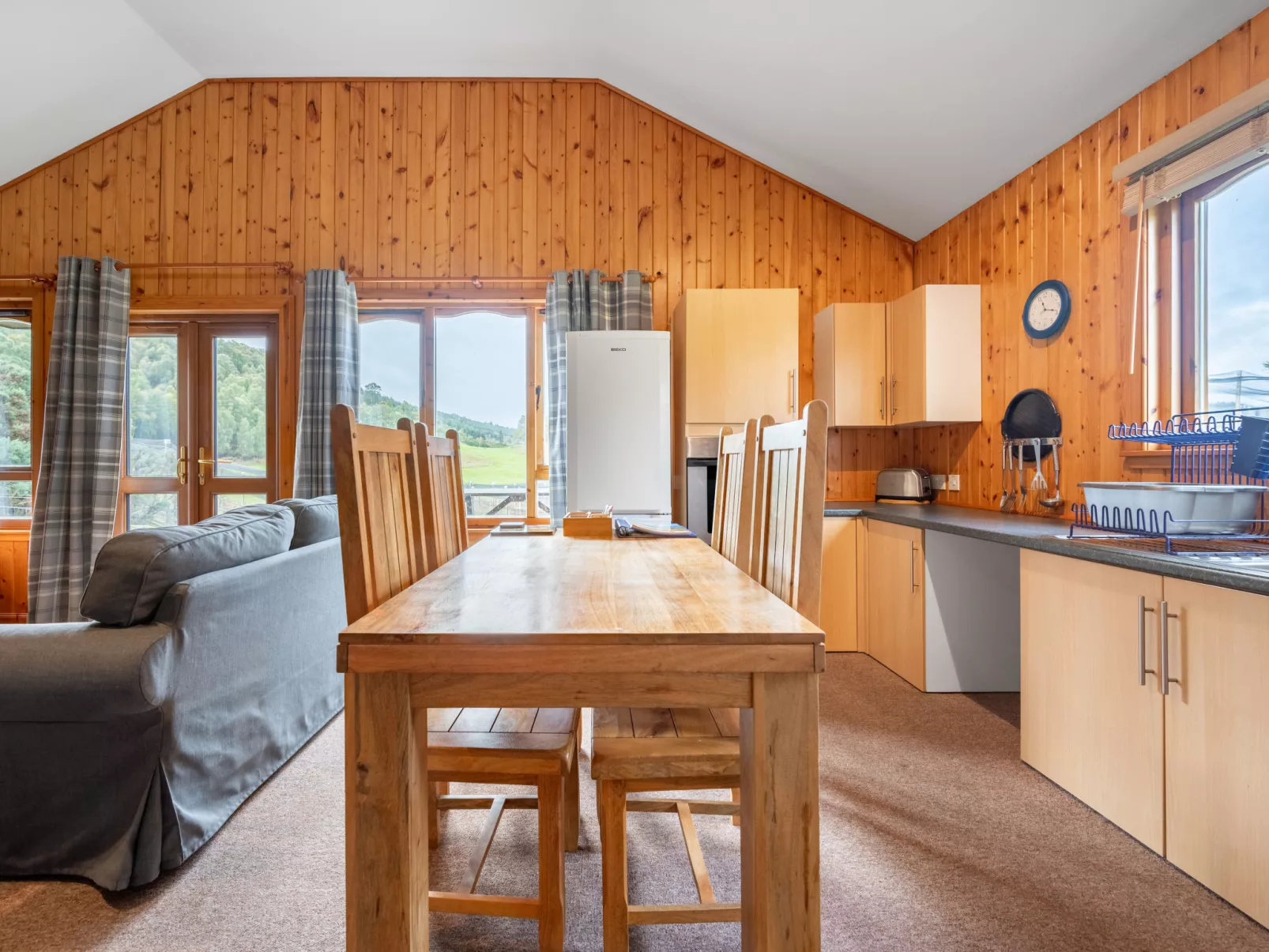 Loch Meilke 2 Bed-Inside