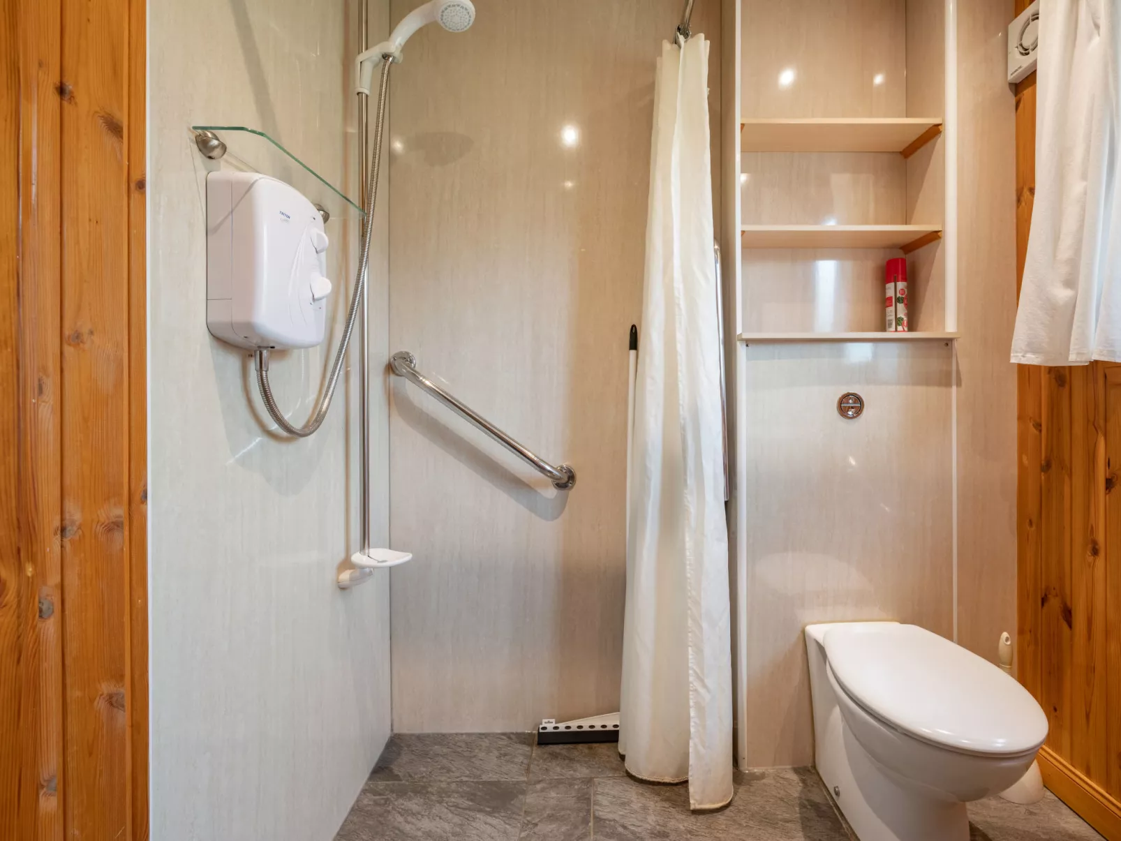 Loch Meilke 2 Bed-Inside