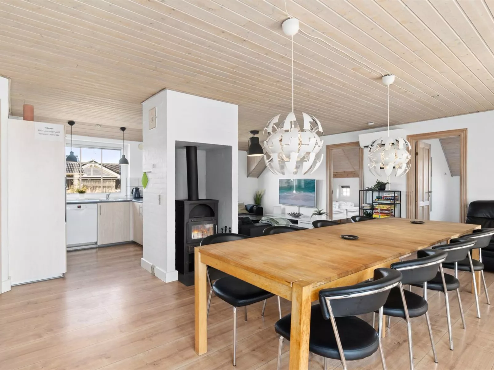 "Lemmikki" - 1.5km from the sea-Drinnen