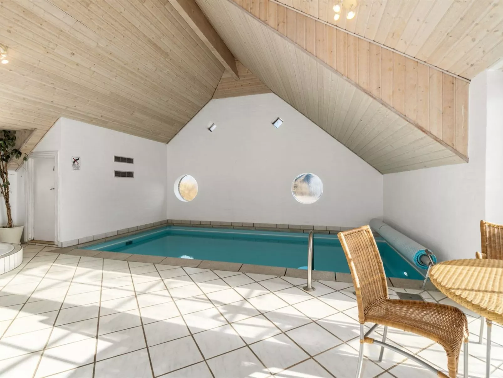 "Lemmikki" - 1.5km from the sea-Drinnen
