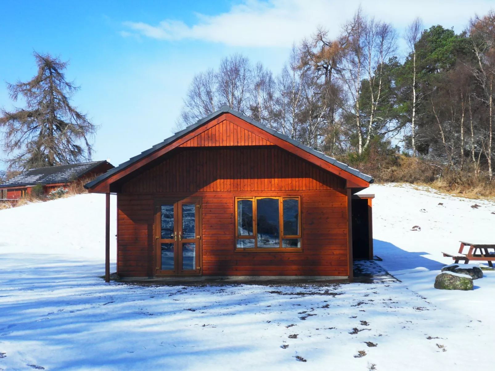 Loch Meilke 2 Bed-Outside