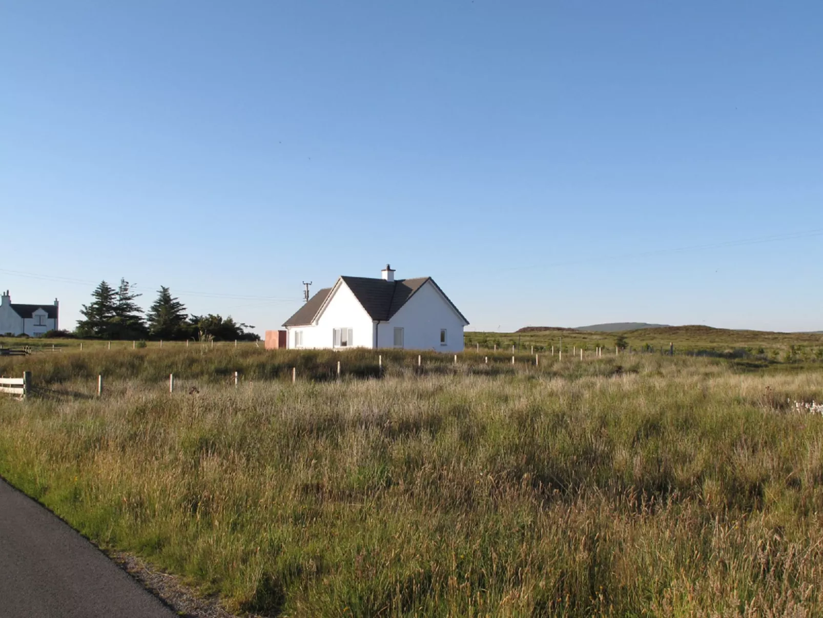 An Caladh-Outside