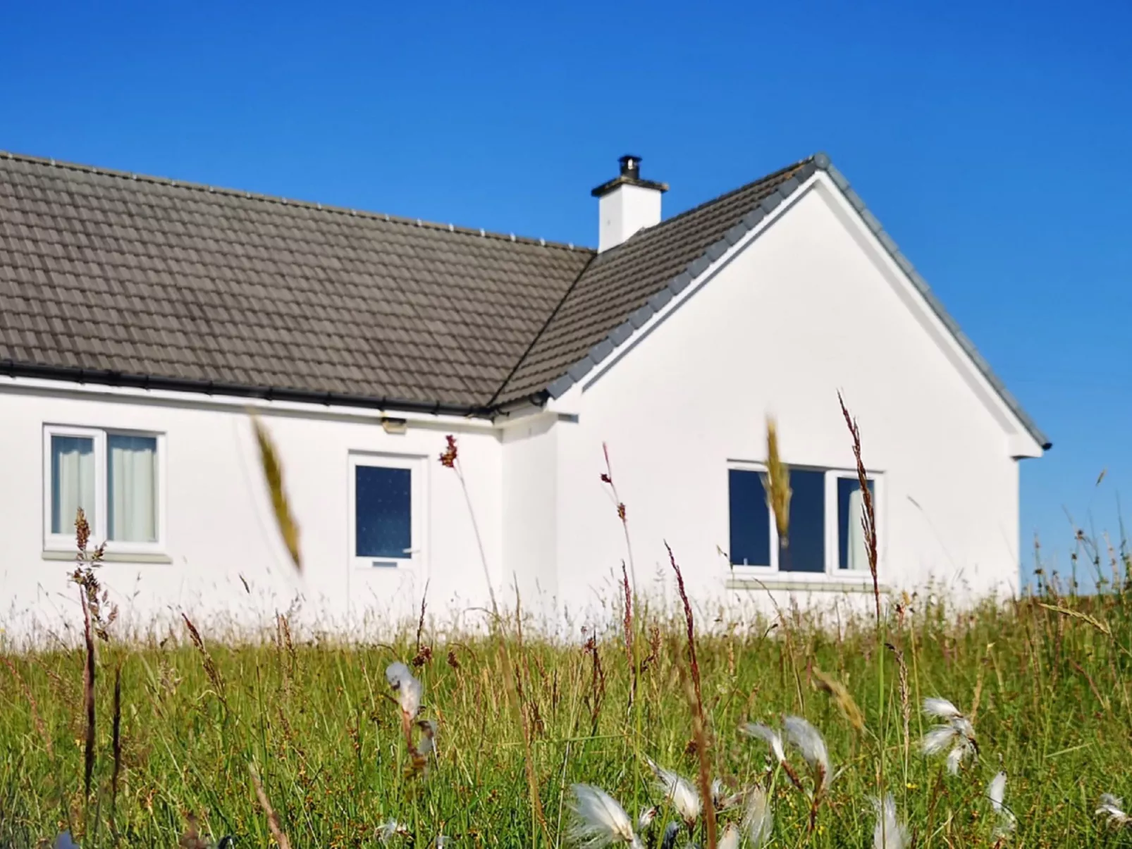 An Caladh-Outside