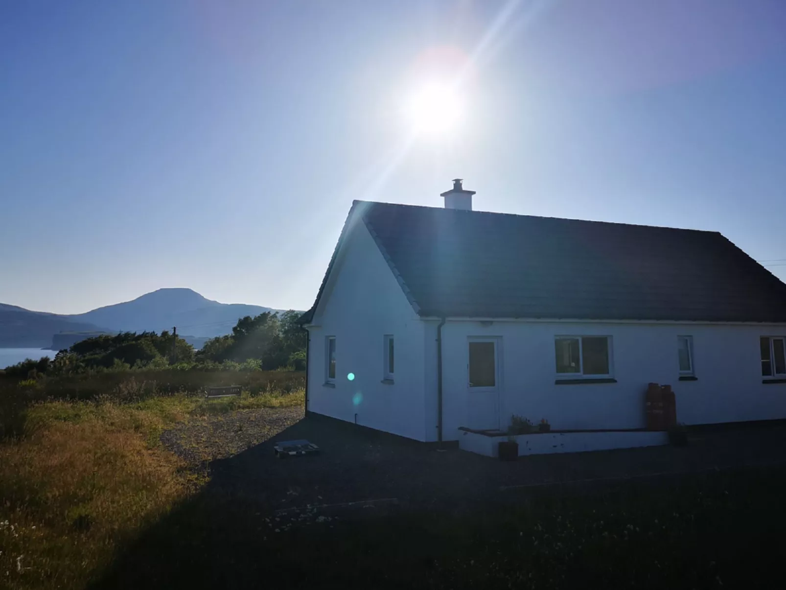 An Caladh-Outside