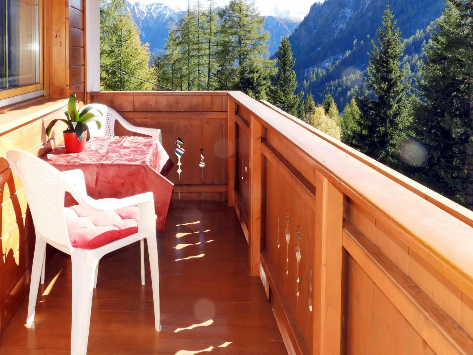 Piz Mundin-Outside