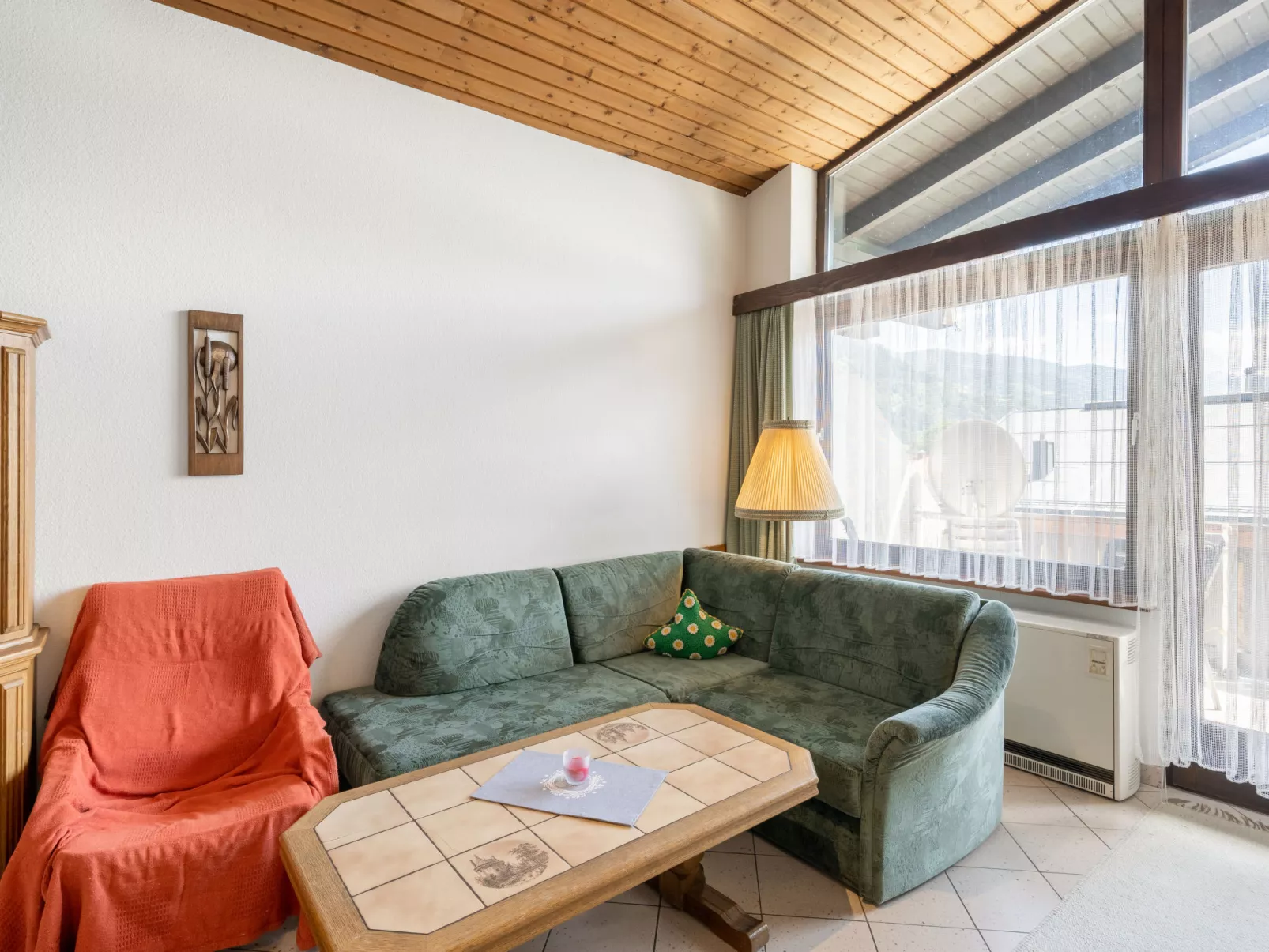 Haus Point-Inside