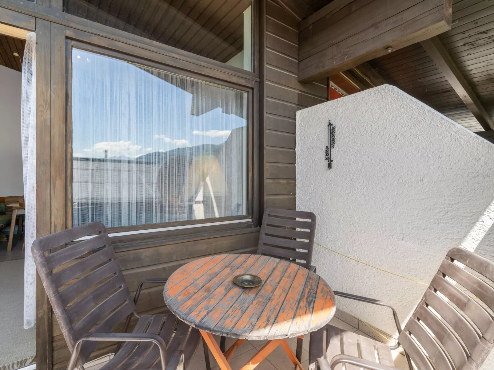 Haus Point-Outside