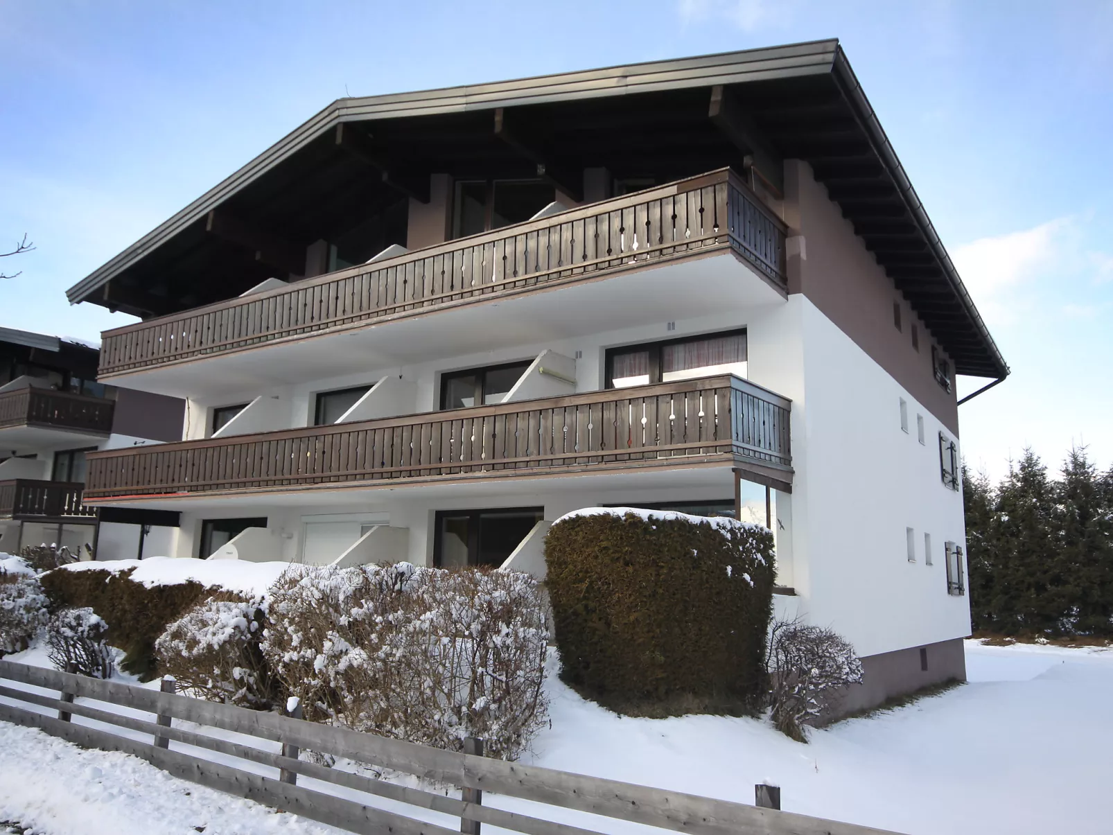 Haus Point-Outside