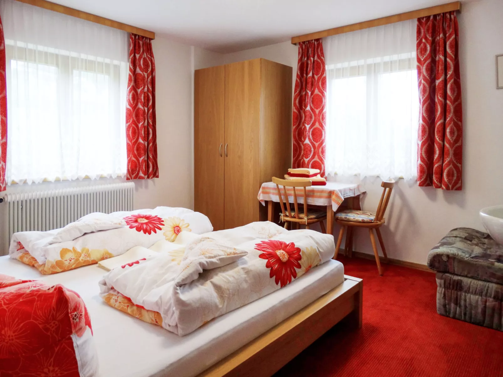 Tyrol-Inside