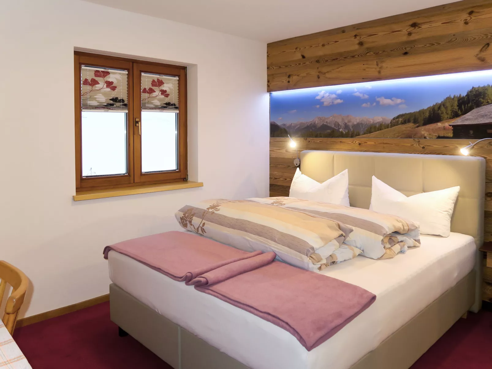 Tyrol-Inside