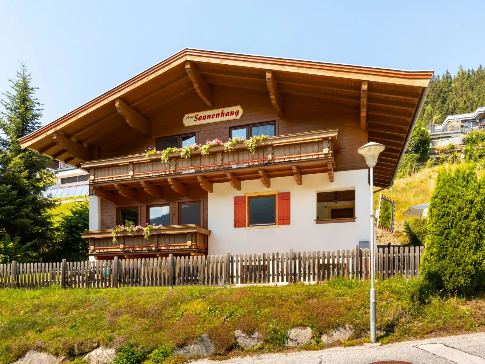 Haus am Sonnenhang-Draußen