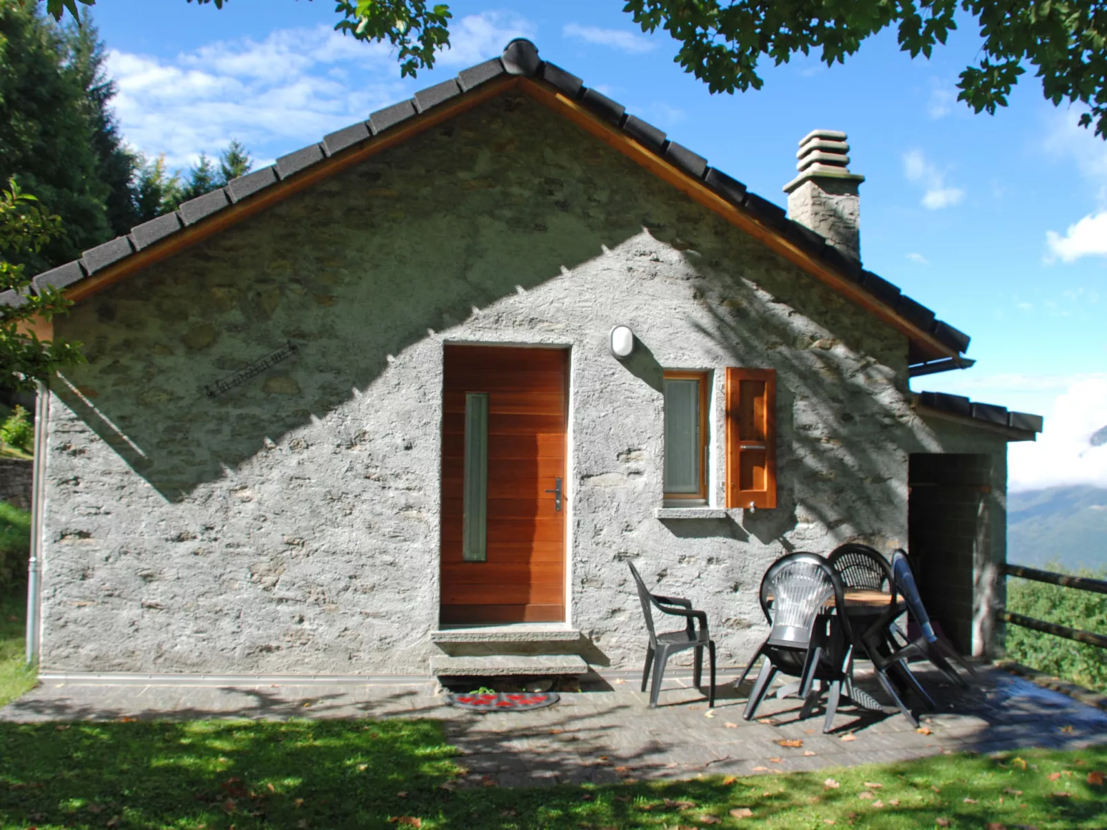 La Cassìna-Outside
