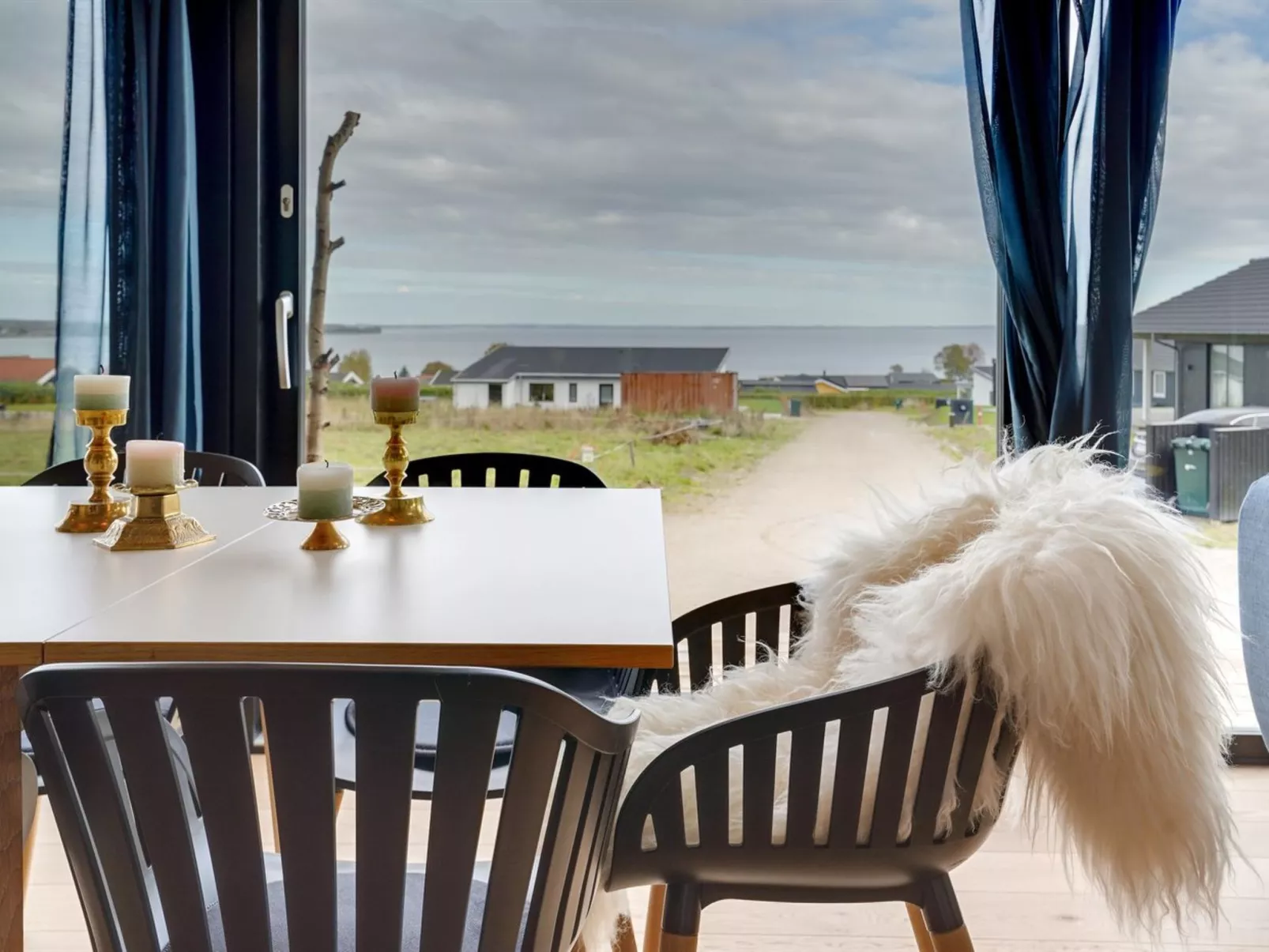 "Gunborg" - 400m from the sea-Inside