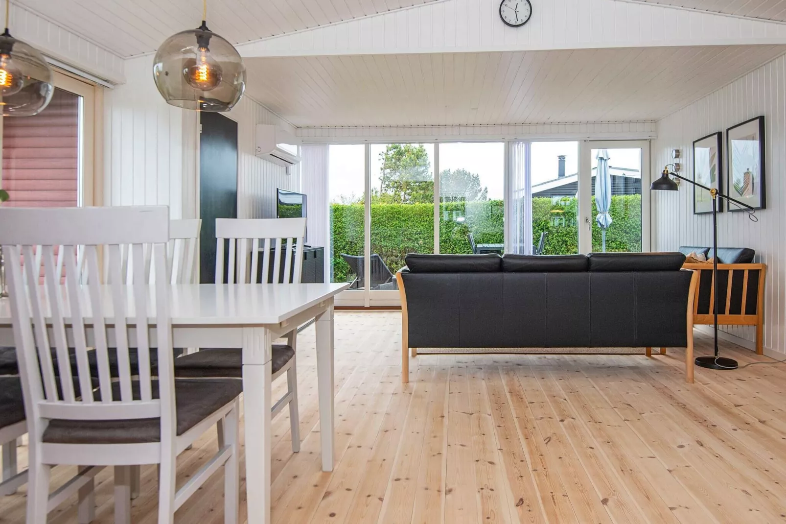 4 person holiday home in Juelsminde-Indoor