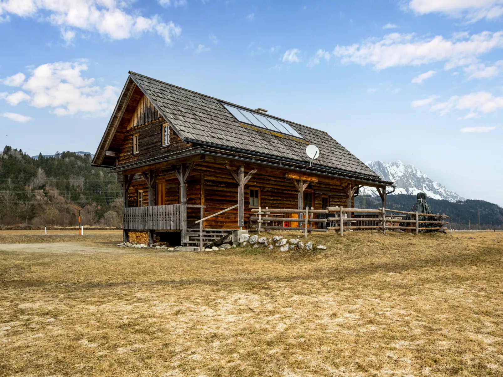 Steiners Blockhütte-Outside