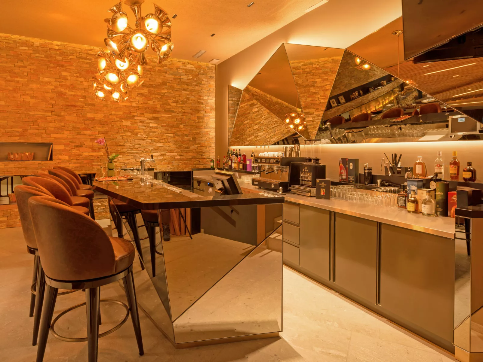 Peaks Place Apartment-Hotel & Spa-Inside