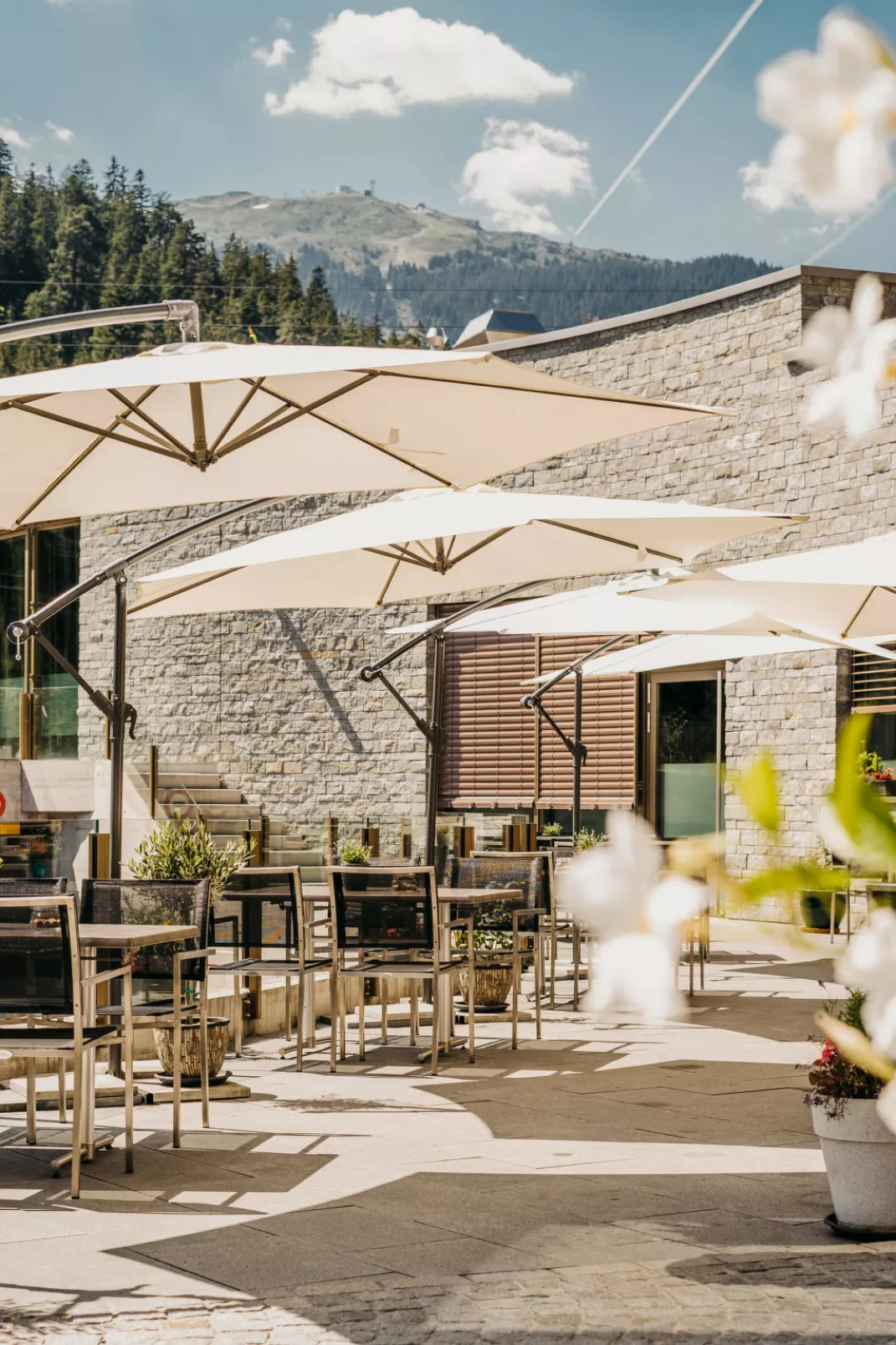 Peaks Place Apartment-Hotel & Spa-Outside