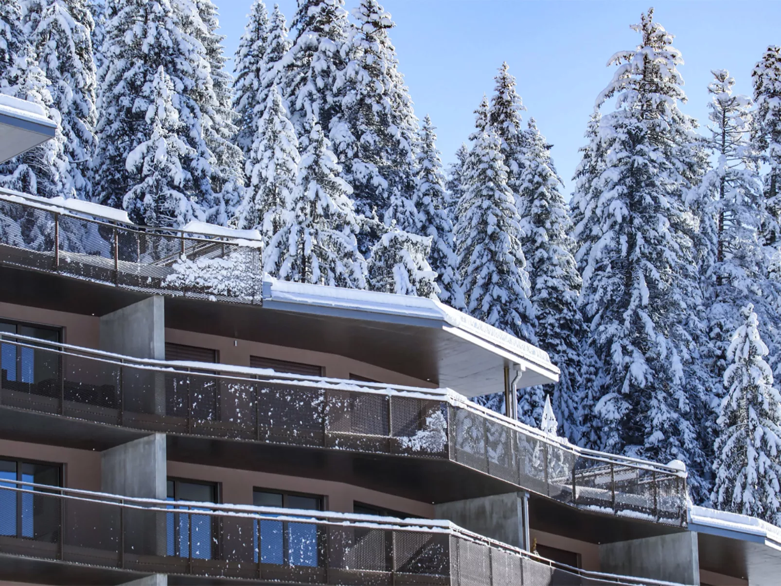 Peaks Place Apartment-Hotel & Spa-Outside