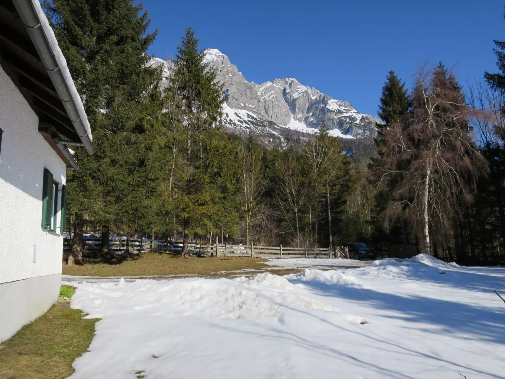 Landhaus Grüne Oase-Draußen