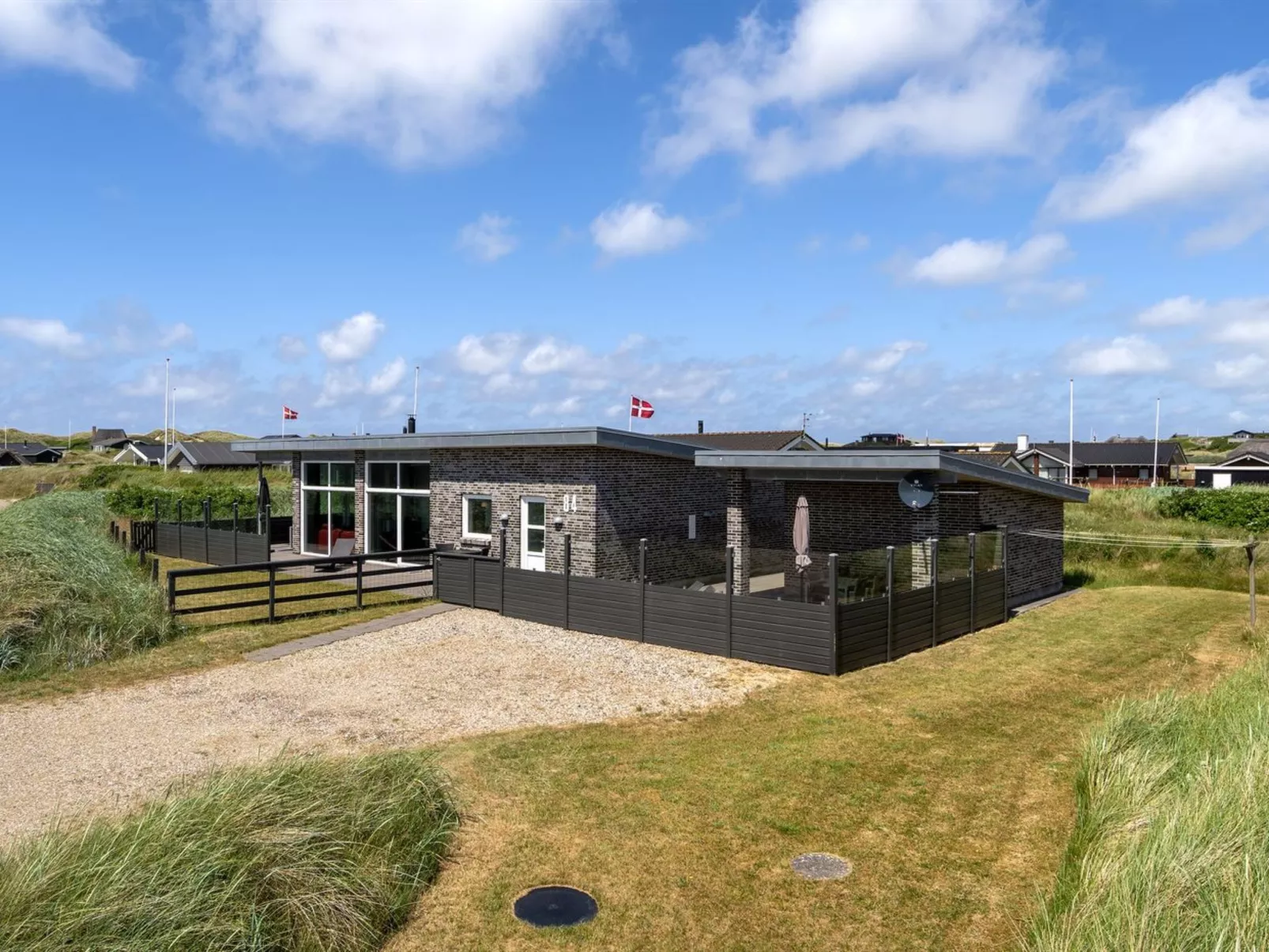 "Synthia" - 300m from the sea