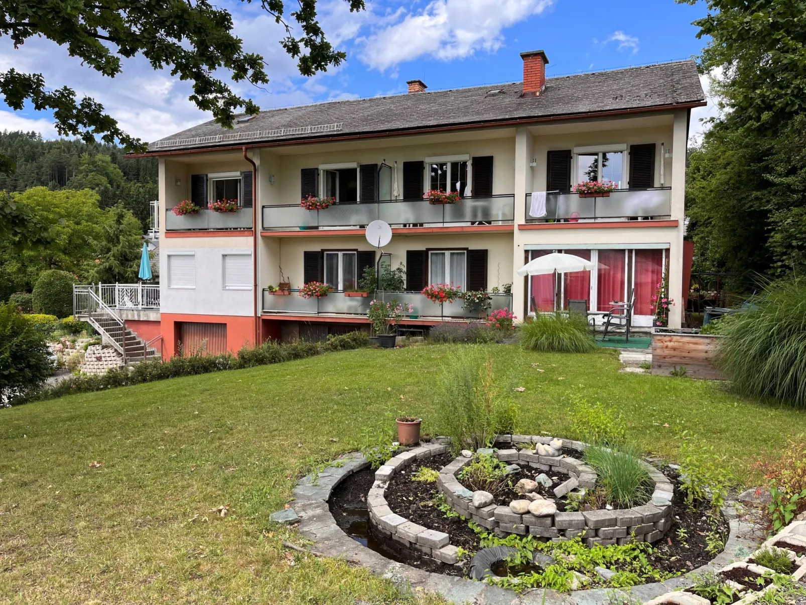 Meran-Outside