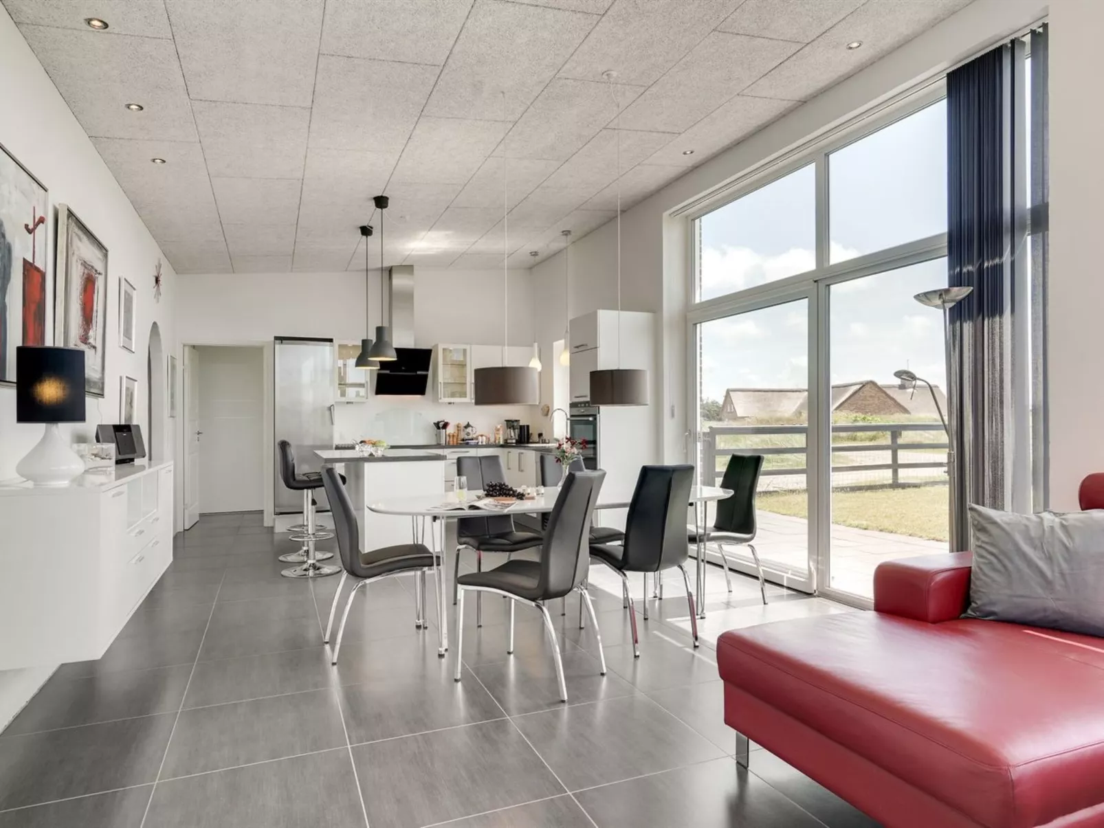 "Synthia" - 300m from the sea-Drinnen