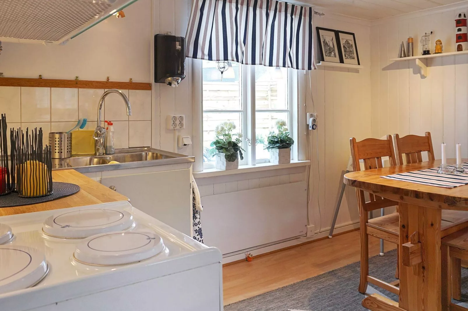4 person holiday home in LYSEKIL-By Traum-Indoor