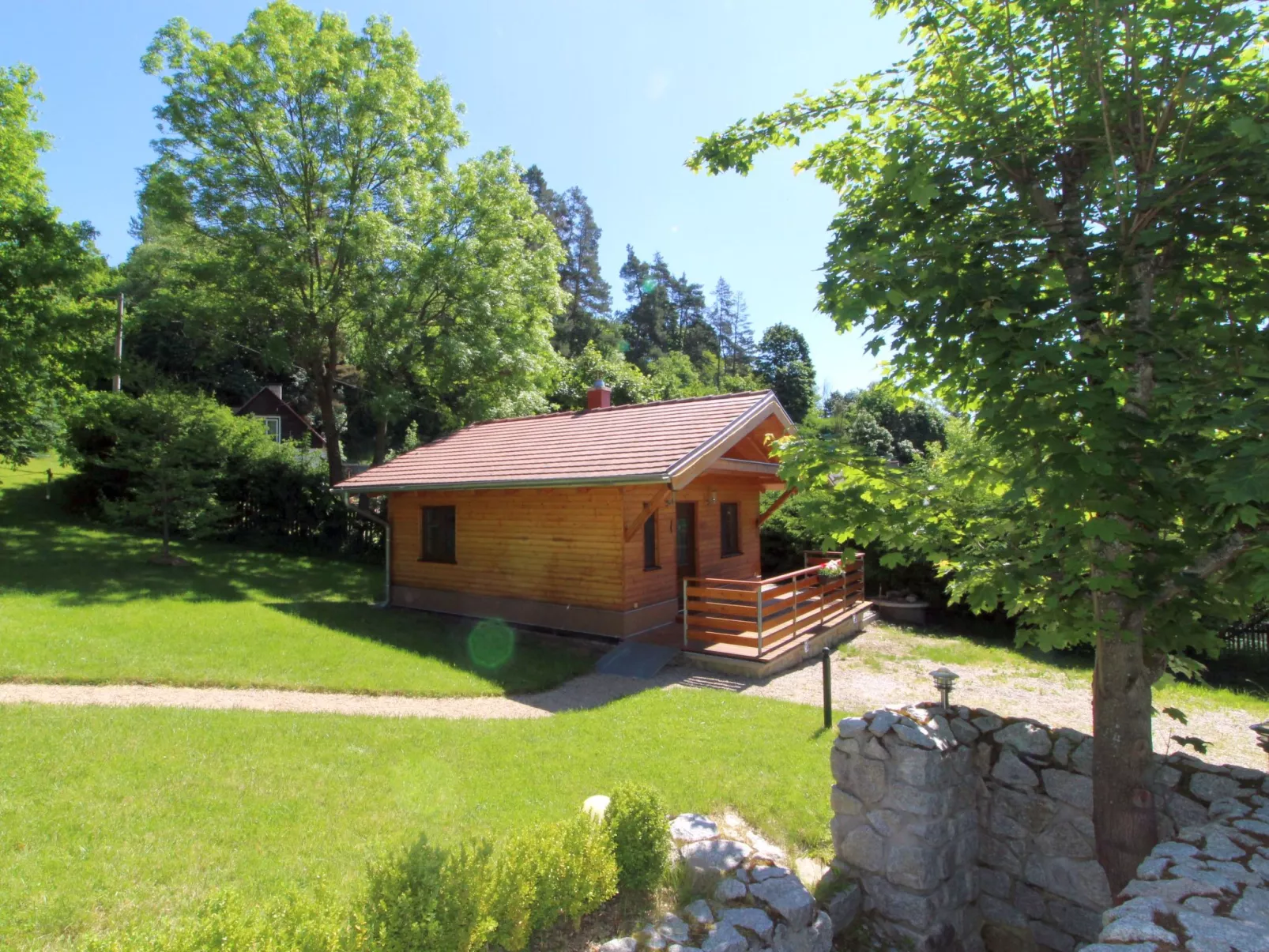 Bečov nad Teplou 1-Outside