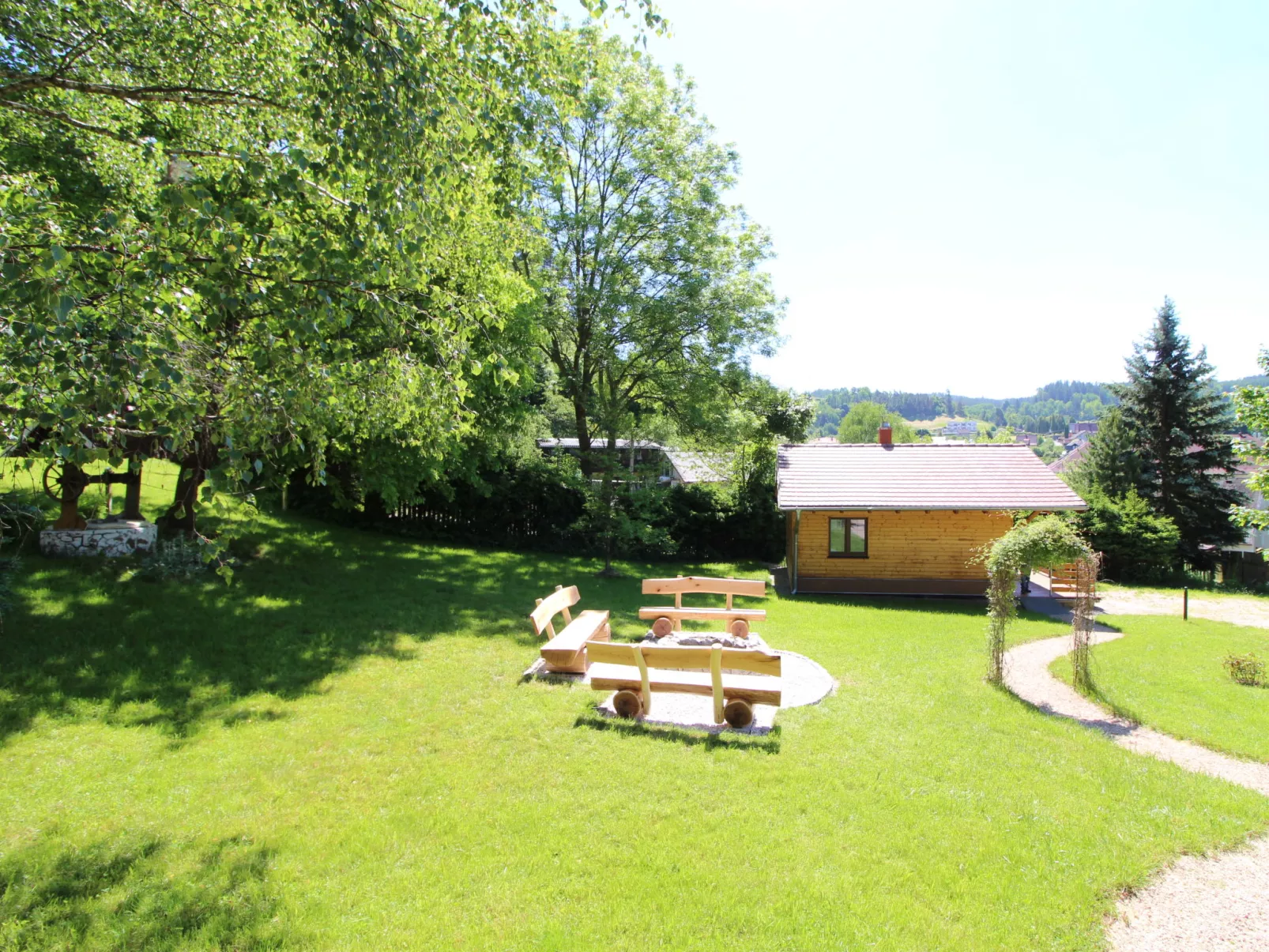 Bečov nad Teplou 1-Outside