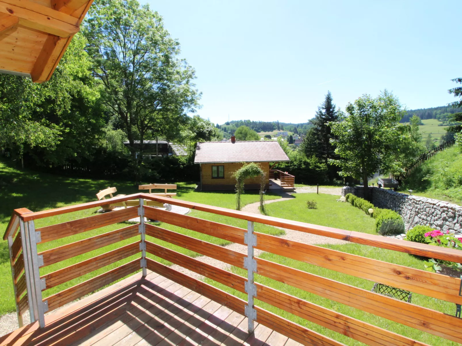 Bečov nad Teplou 2-Outside