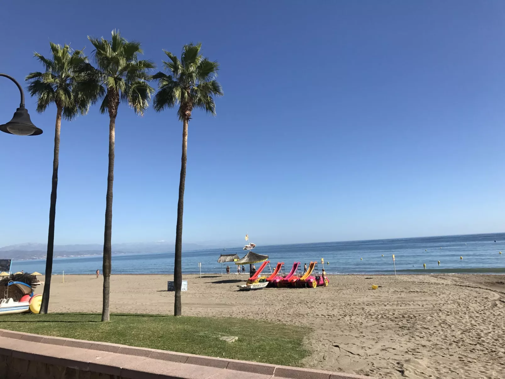 Duquesa de España-Outside