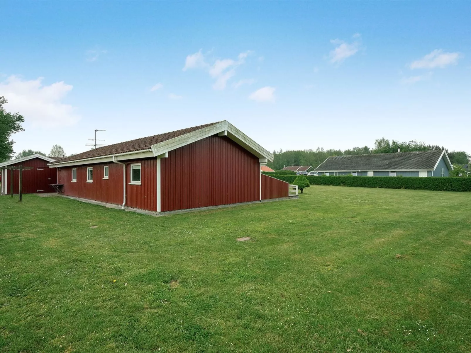 "Folke" - 250m from the sea-Outside