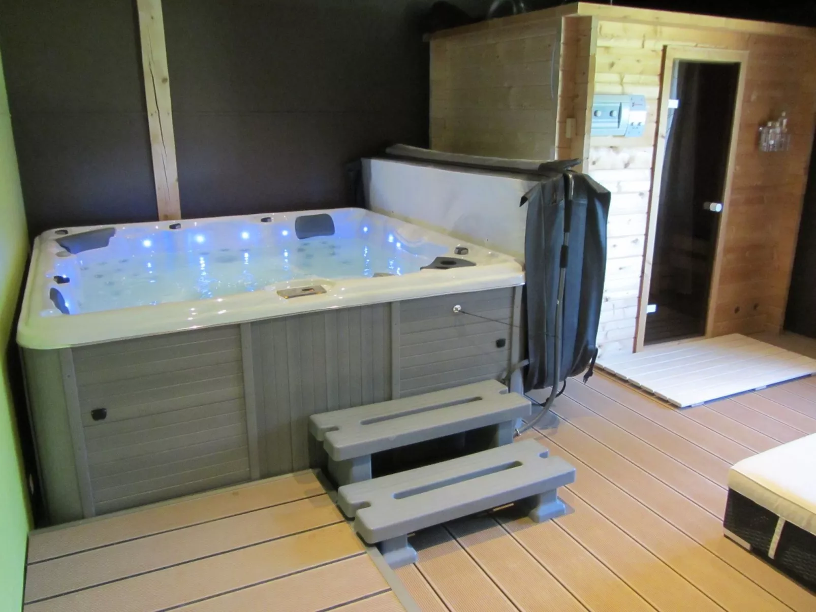 Appartement - Beau-séjour-Dedans