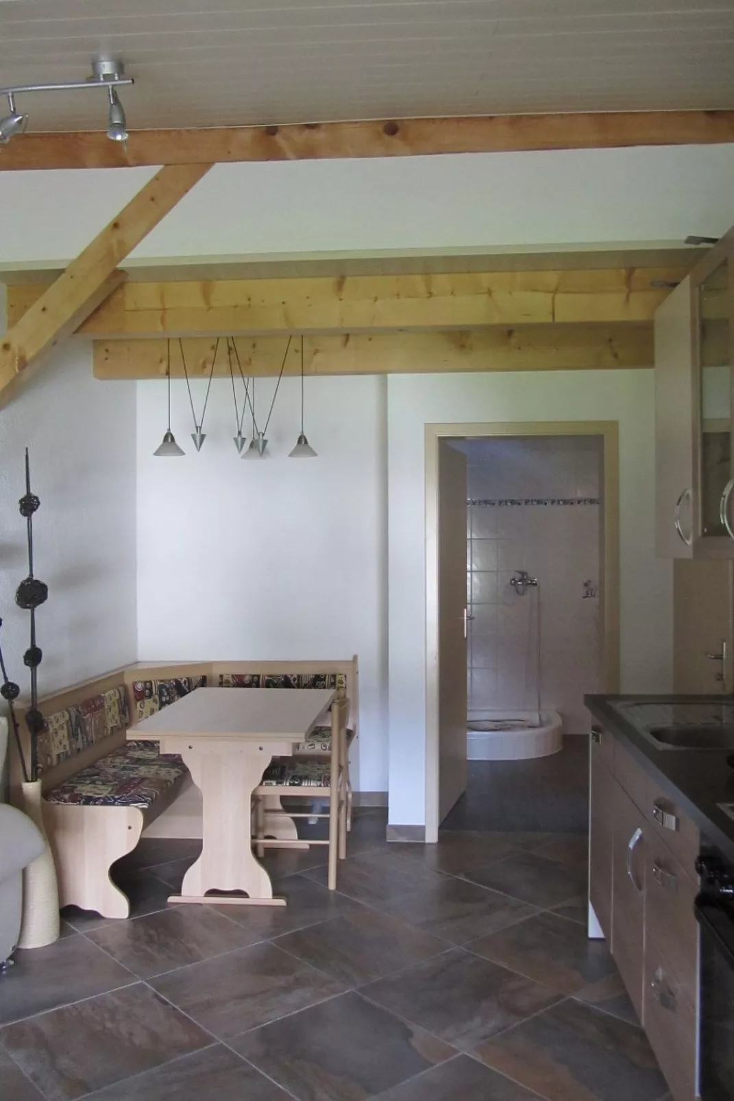 Appartement - Beau-séjour-Dedans