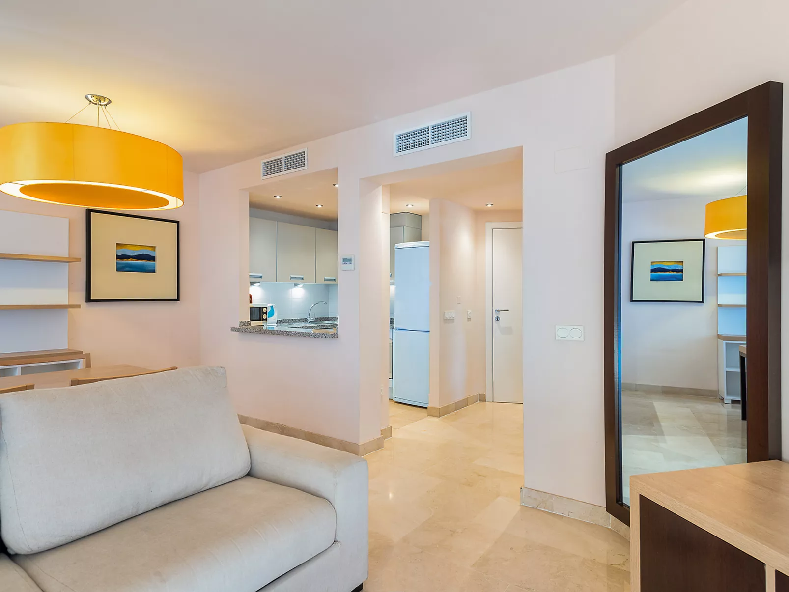Front seaview, 1 bedroom in Torrox-Inside