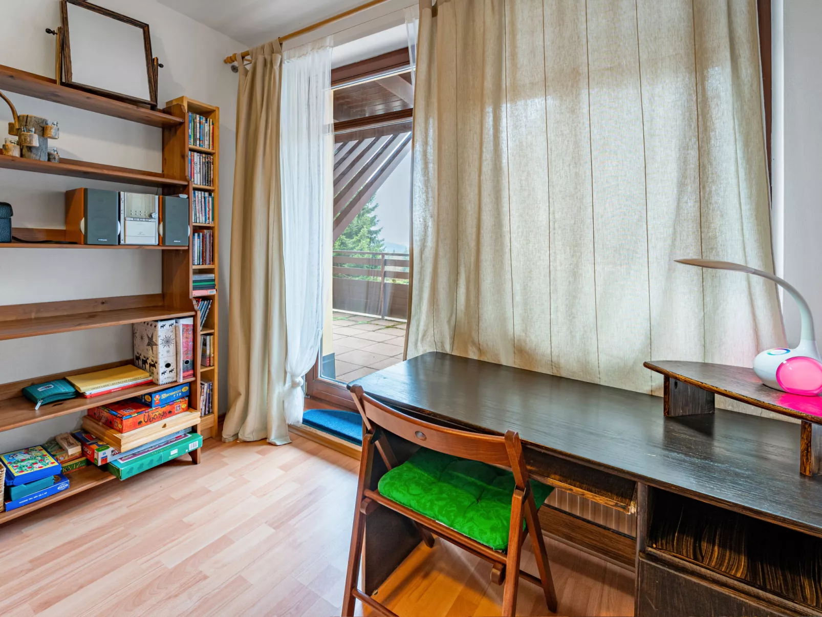 Sachrův Kopec-Inside