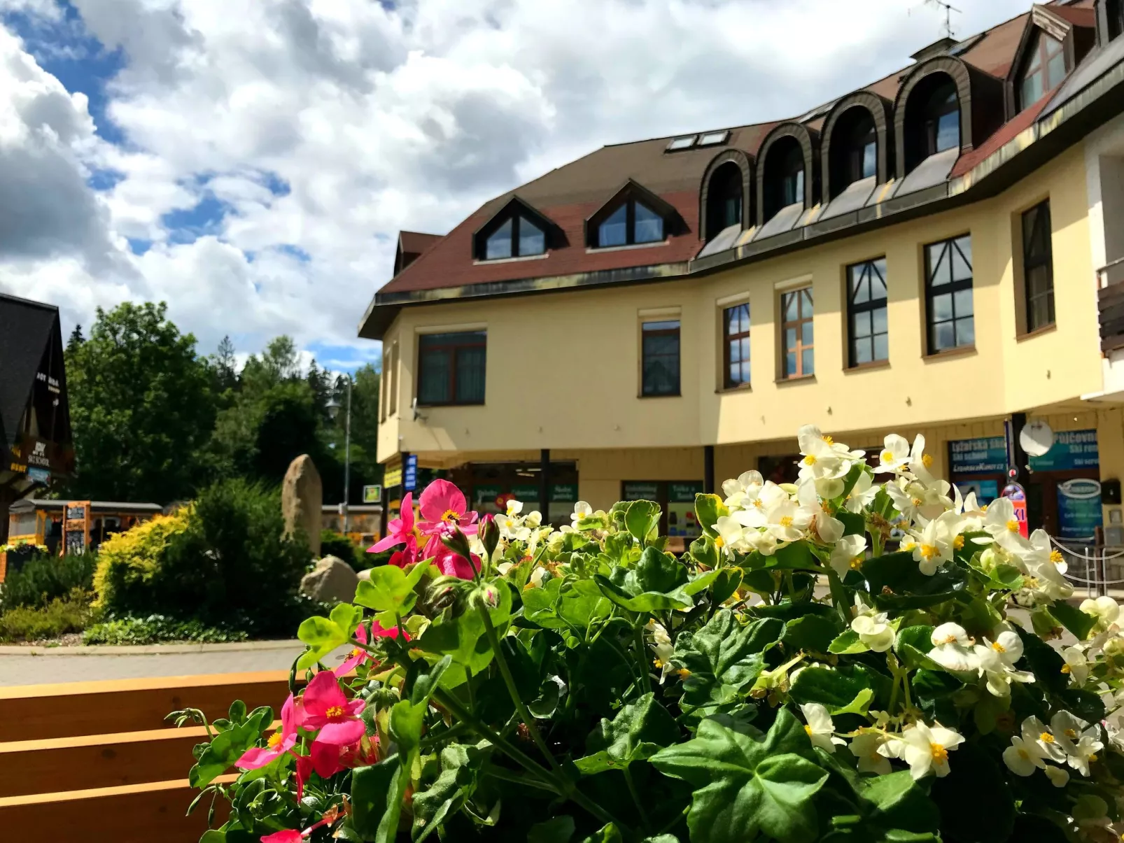 Harrachov 611-Outside