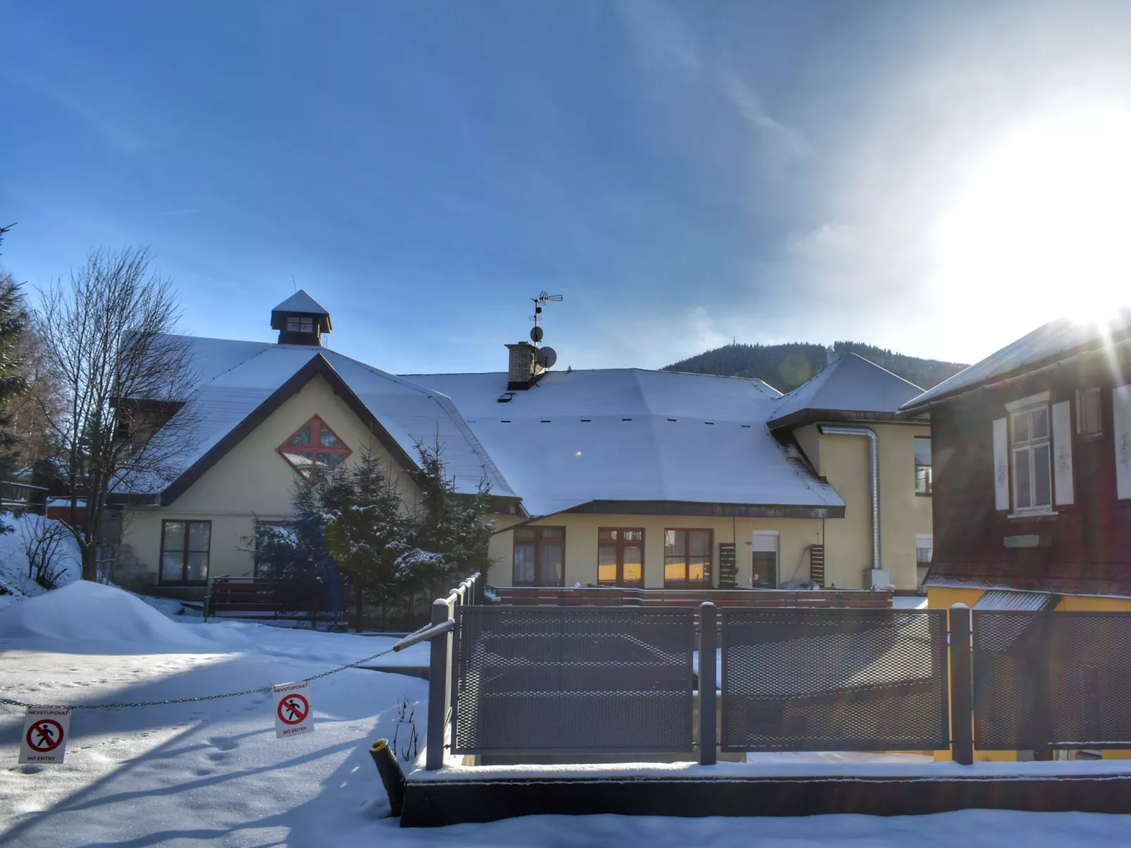 Harrachov 611-Outside