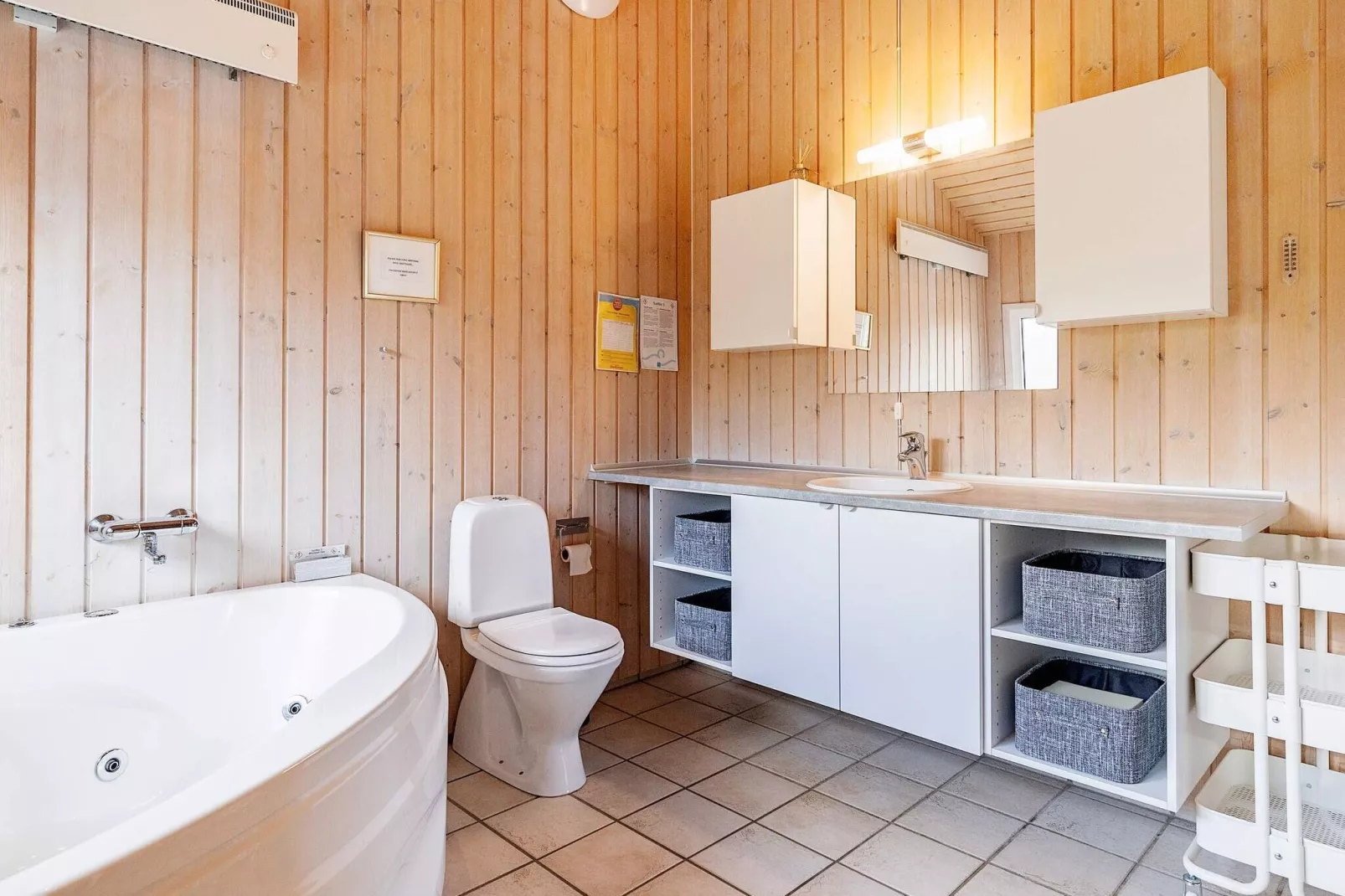 Luxury Retreat with Sea View-Indoor