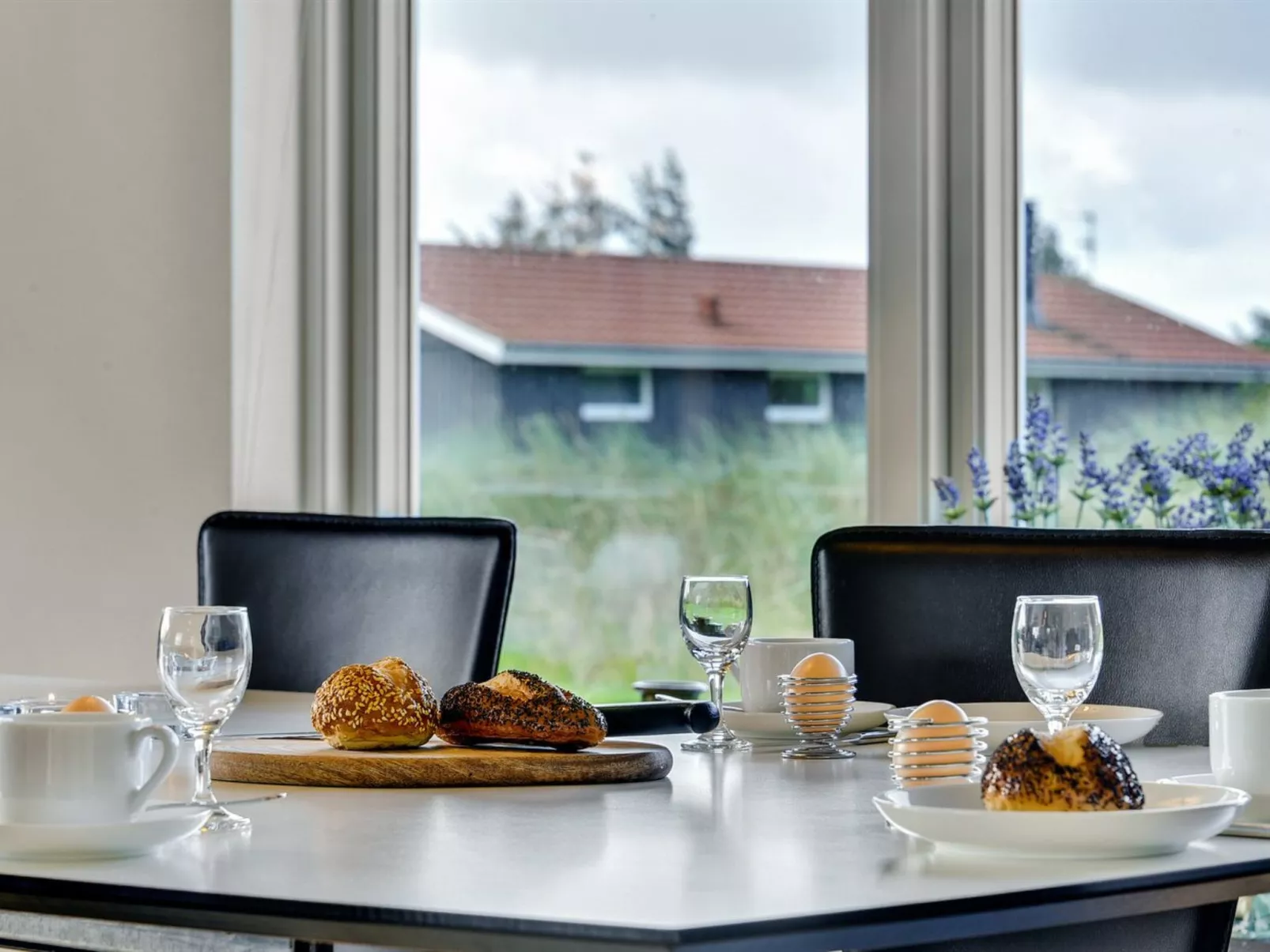 "Faye" - 600m from the sea-Drinnen