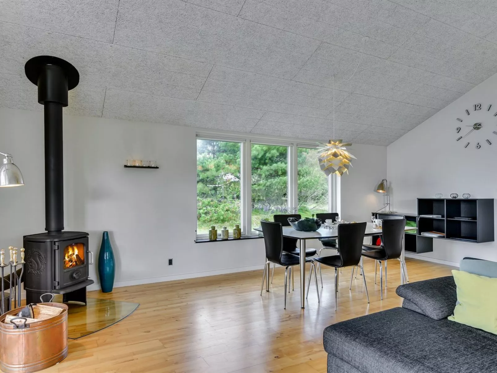 "Faye" - 600m from the sea-Drinnen