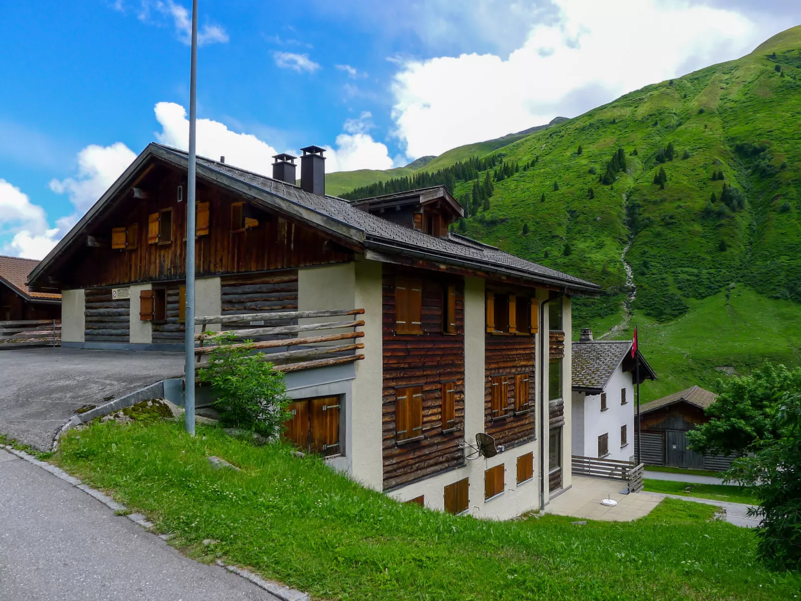 Alpetta-Outside