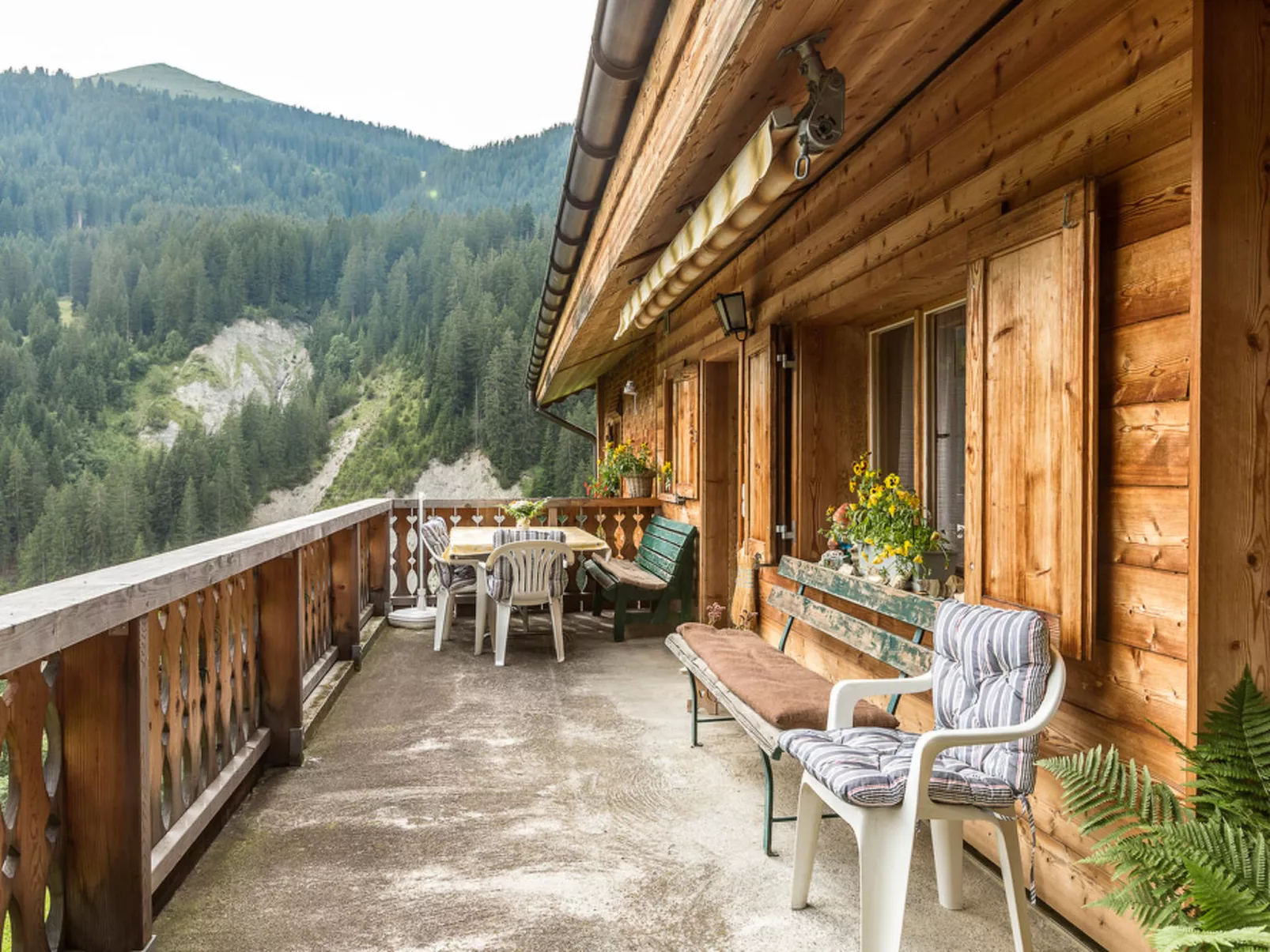 Ferienwohnung Tola-Outside