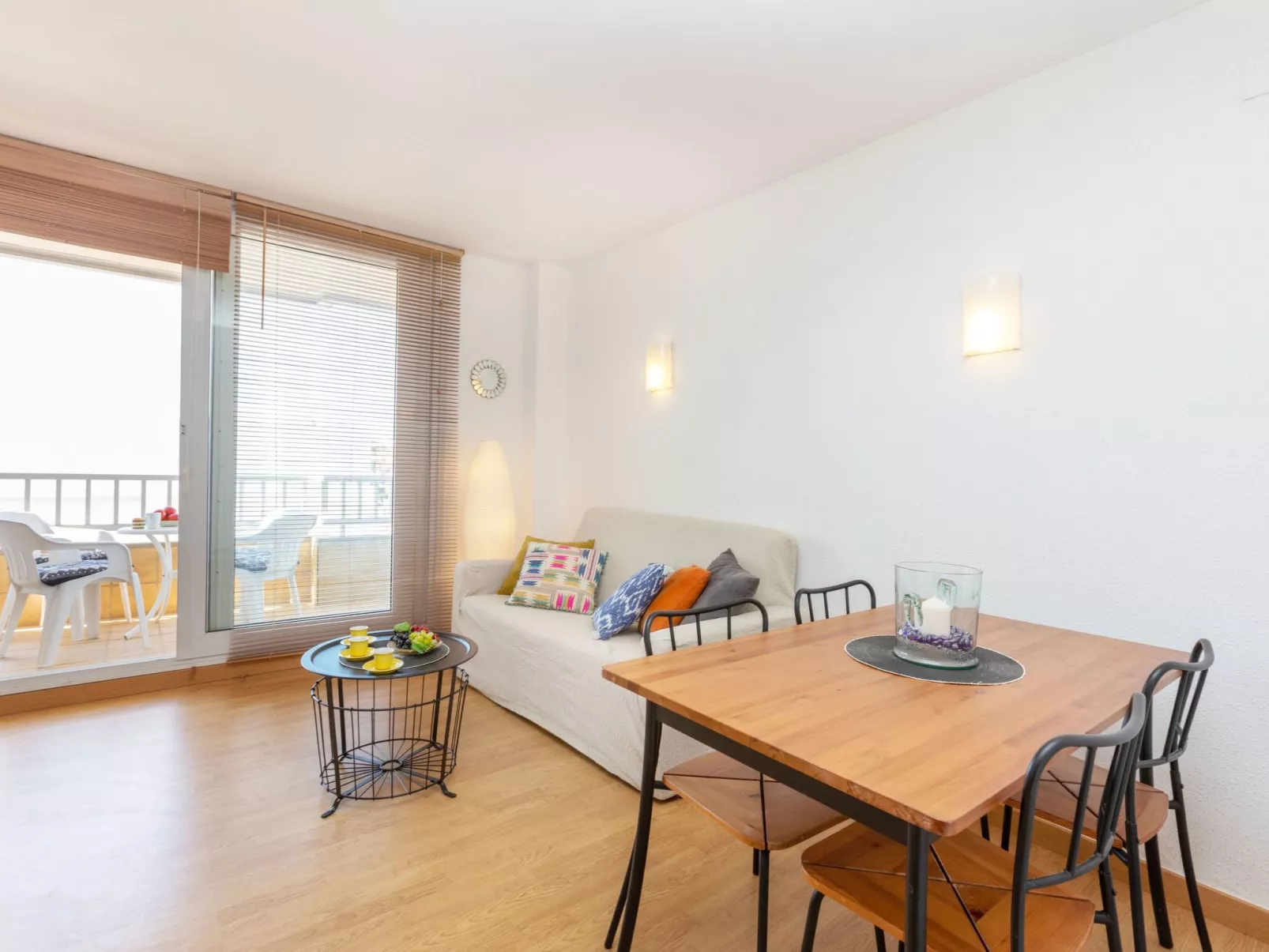 Apartaments Del Sol-Inside