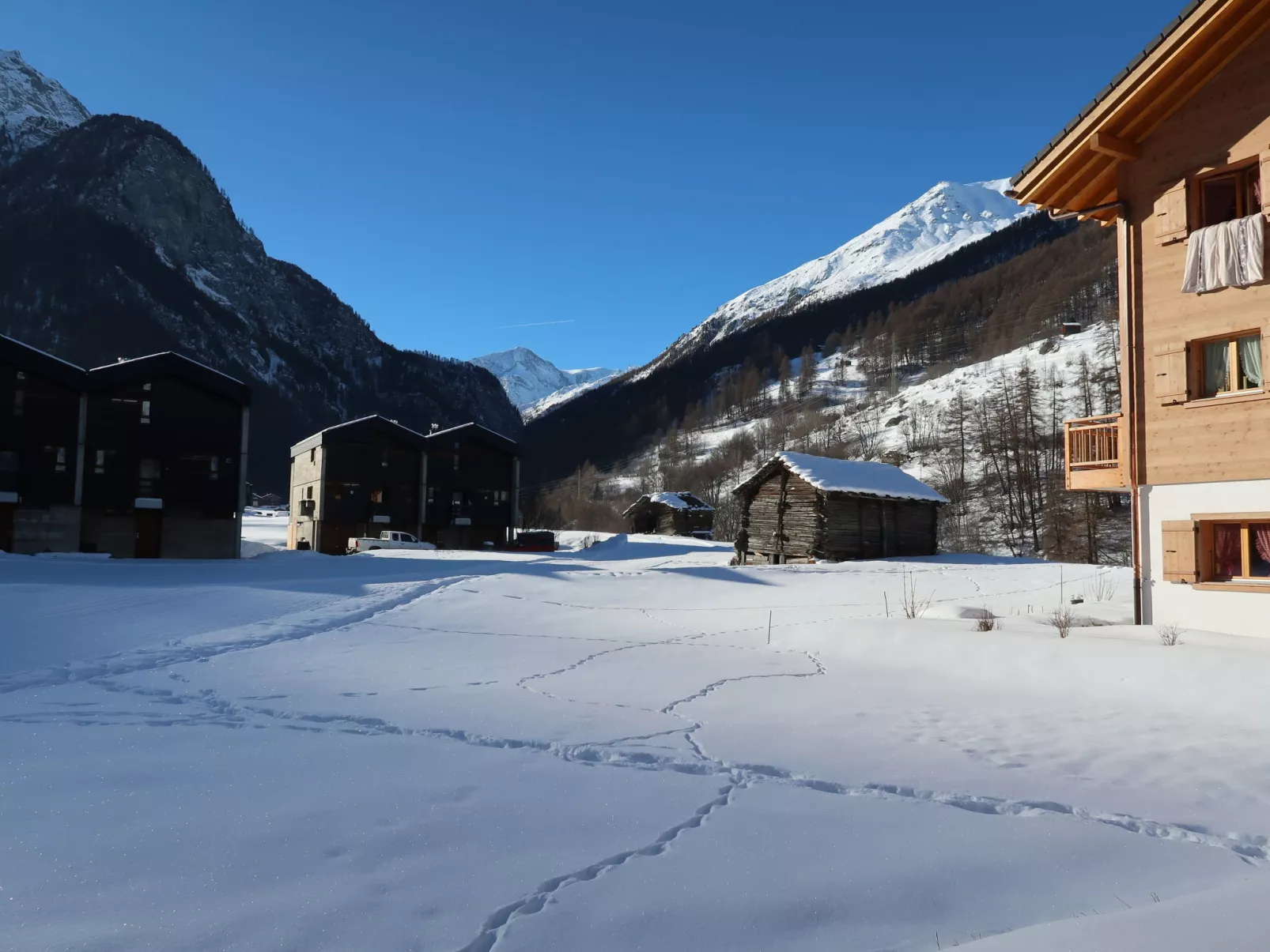 Chalet Molignon-Outside